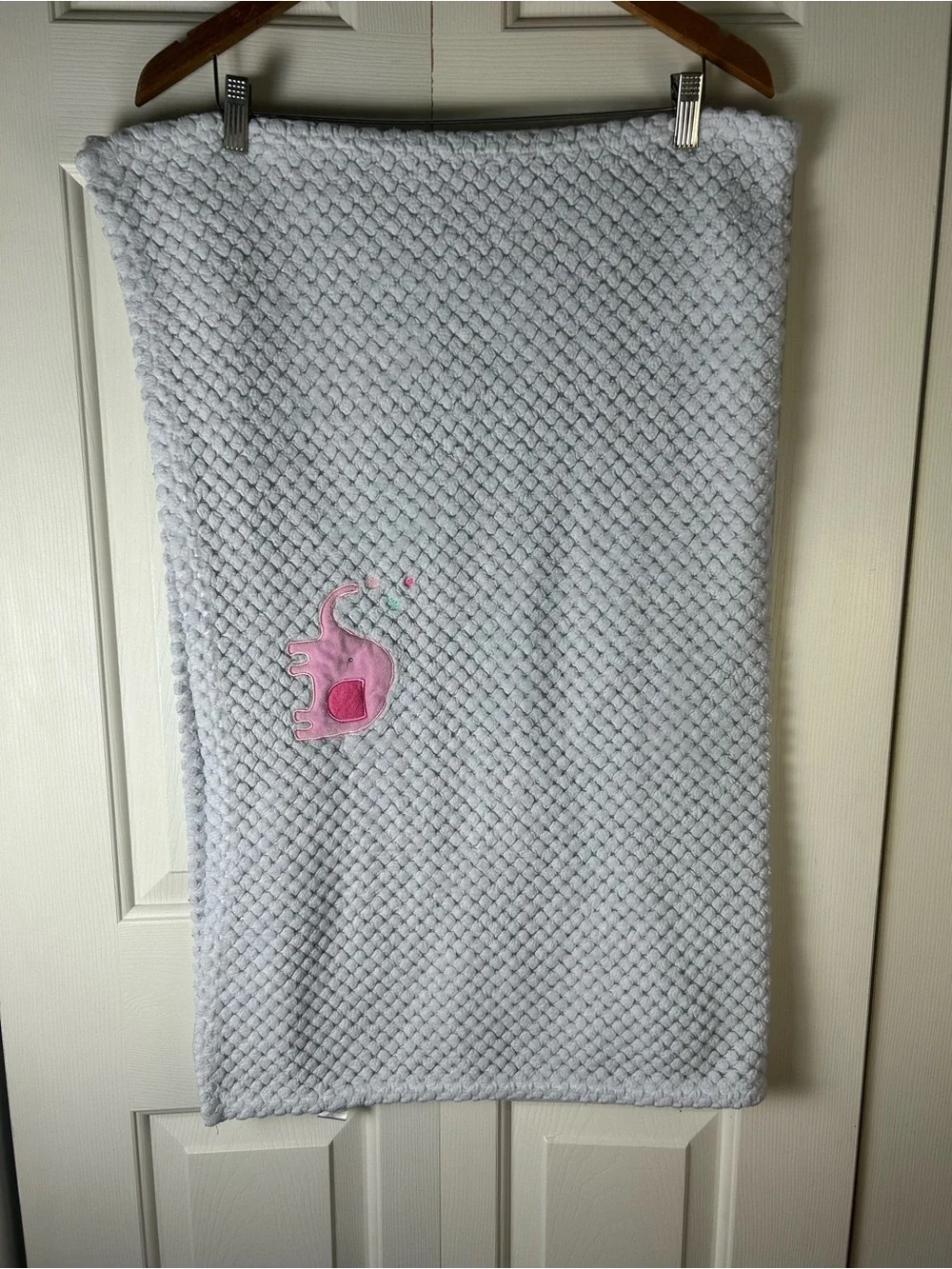 RN 36753 Pink Elephant Baby Blanket White Textured Green Heart Lovey